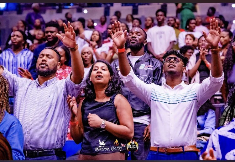 People worshipping